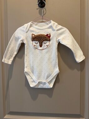 Cozy Fox Applique Long-Sleeve Baby One-Piece - White